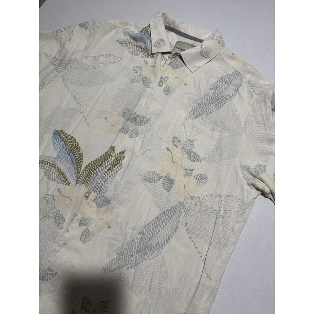 Tommy‎ Bahama 100% Silk, Beige, SS Button Up Dress Shirt, Large #740